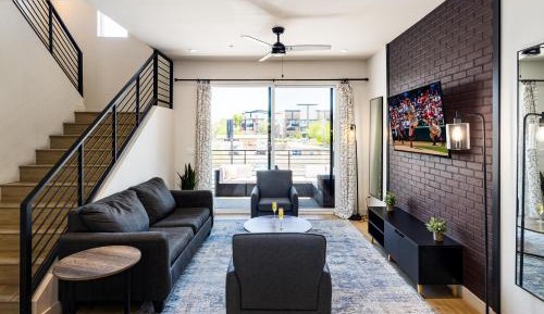 Twelve-Bedroom Holiday Home