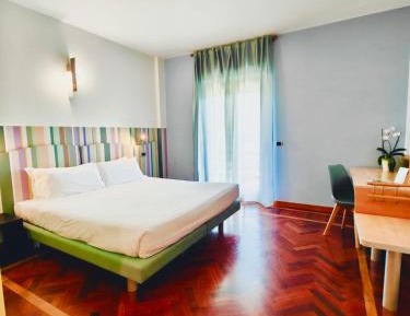 Deluxe Double or Twin Room with Lake View