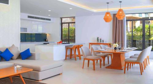 Villa - Beach Front