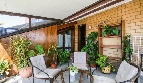 Three-Bedroom Apartment - High Floor