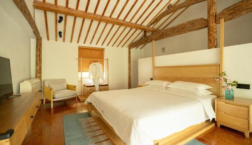 Family Suite with Balcony