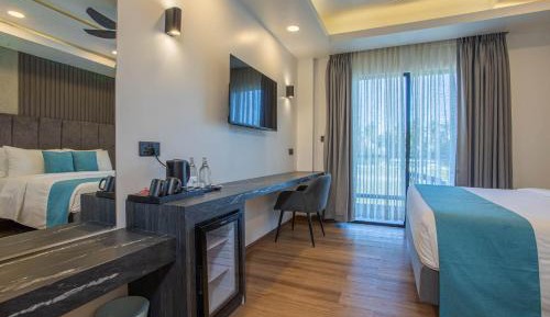 Superior Room with Balcony