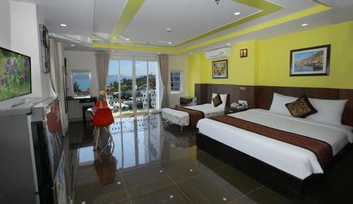 King Suite with Ocean View