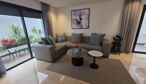 One-Bedroom Apartment