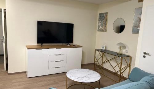 Studio Apartment with One Double Bed