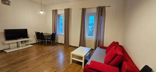 One-Bedroom Apartment with Park View