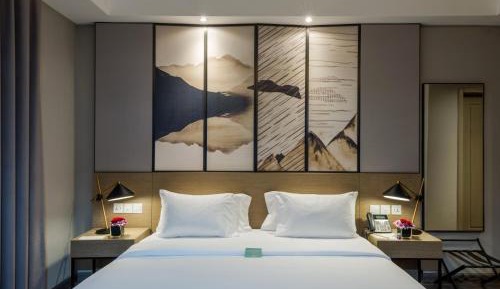Standard King Room