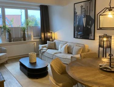 Three-Bedroom Deluxe Apartment