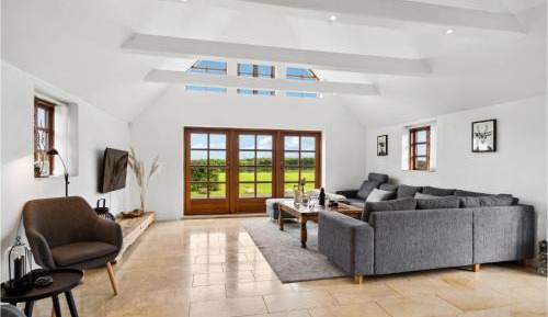 Four-Bedroom Holiday Home