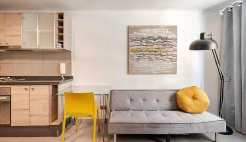 One-Bedroom Apartment