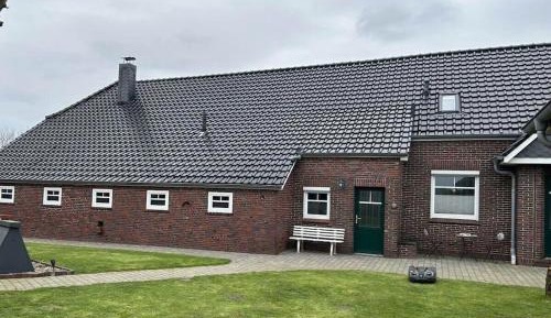One-Bedroom Holiday Home