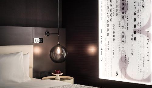 Deluxe King Room 