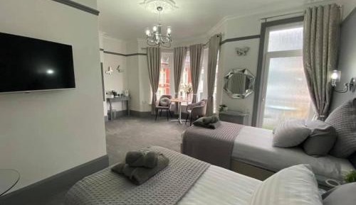 Superior Double or Twin Room with Terrace