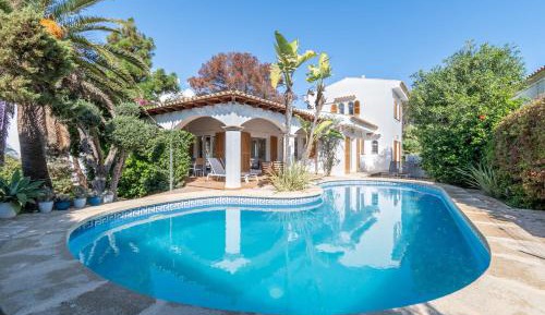 Villa with Garden View