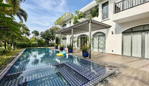 Villa - Beach Front