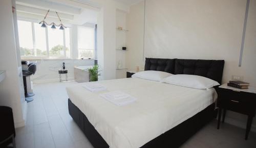 Double Room with Spa Bath