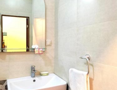 Large Double or Twin Room
