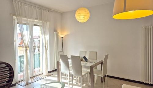 Two-Bedroom Deluxe Apartment with Balcony