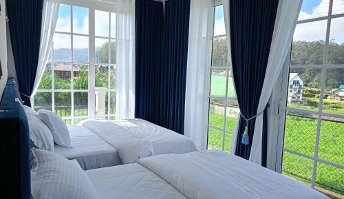 Superior Double or Twin Room with Mountain View