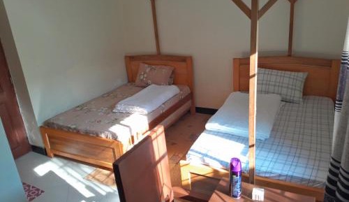 Deluxe Double Room (2 Adults + 1 Child)