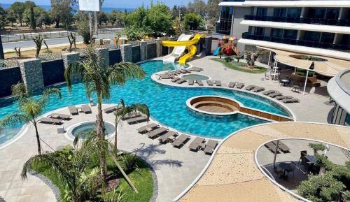 Apartment with View and Balcony