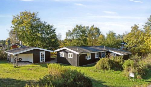 Four-Bedroom Holiday Home