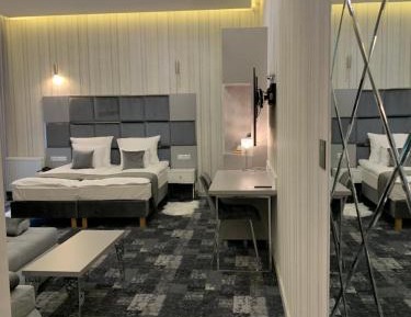 Luxury Triple Room