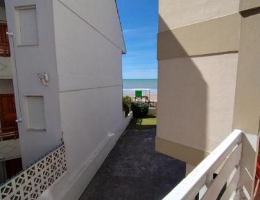 Studio Apartment with Sea View
