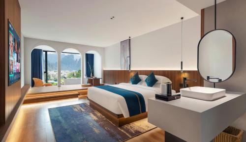 Deluxe Double Room with Bath