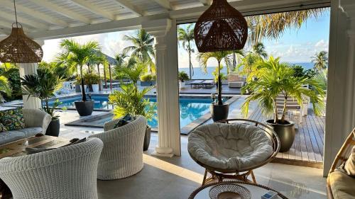 Villa with Sea View
