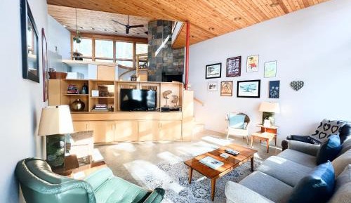 Four-Bedroom Apartment
