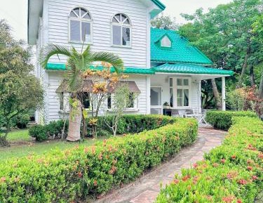 Quadruple Room with Garden View