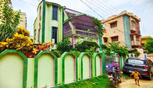 Three-Bedroom Townhouse
