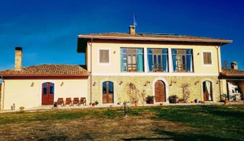 Villa with Garden View