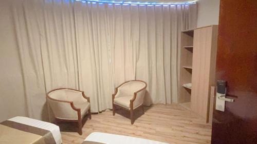 Quadruple Room with Private Bathroom