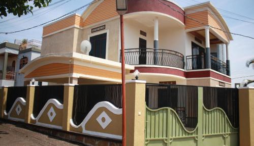 Four-Bedroom Holiday Home