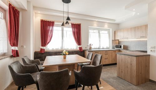 Superior Three-Bedroom Apartment