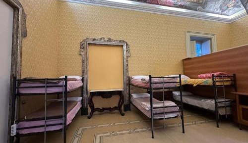 Bed in 6-Bed Mixed Dormitory Room