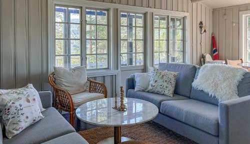 Four-Bedroom Holiday Home