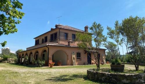 Seven-Bedroom Holiday Home