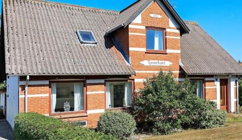 Four-Bedroom Holiday Home