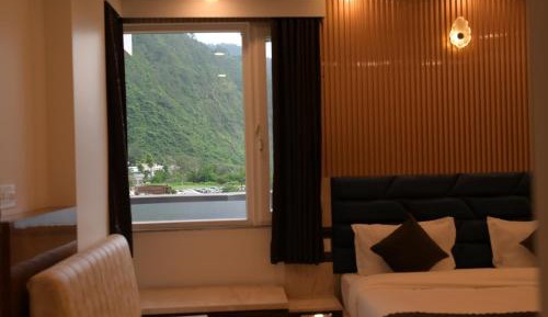 Luxury Triple Room