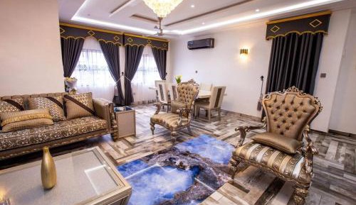 Three-Bedroom Premium Apartment with Balcony