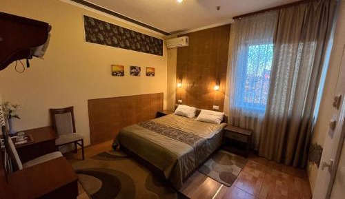 Economy Triple Room