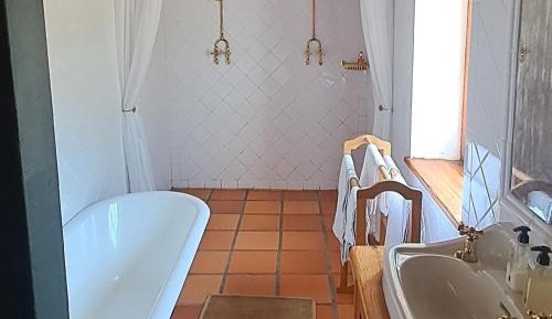 Luxury King Room