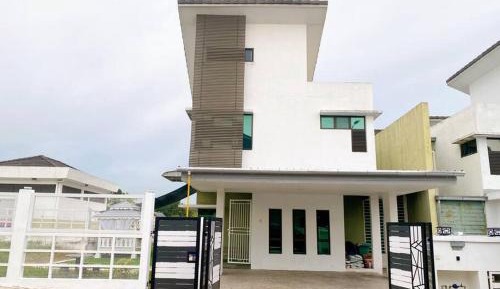 Five-Bedroom House