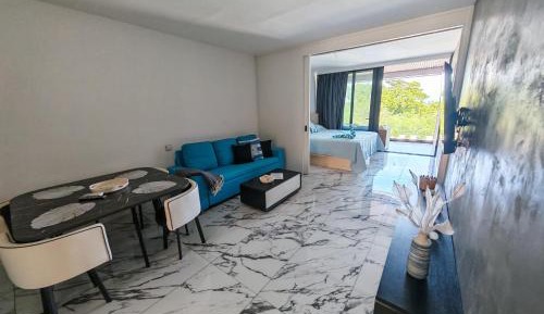 One-Bedroom Apartment with Pool View