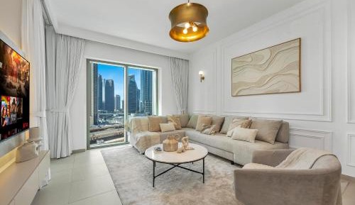 Two-Bedroom Apartment with Pool View