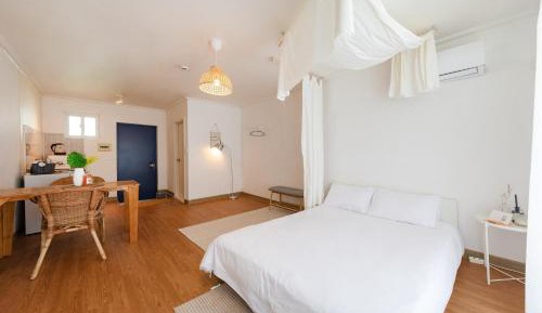 Double Room 9