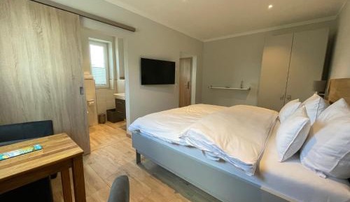 Double Room with Private Bathroom